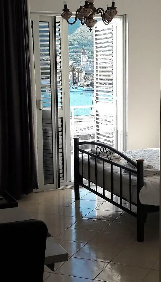 Villa Espero Trogir 0*,